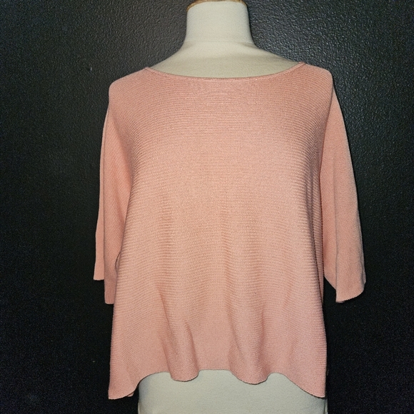 10/$15 🎃 Fate Salmon Cropped Sweater - Picture 1 of 3